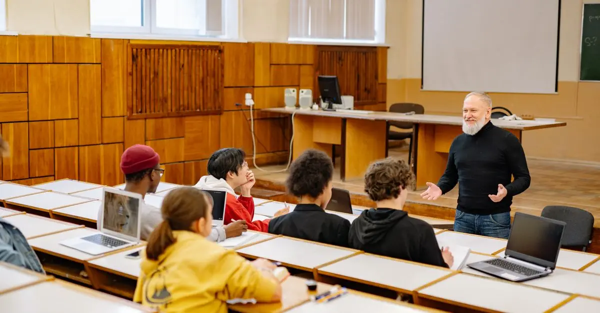 Cómo la Inteligencia Artificial Está Mejorando el Aprendizaje
